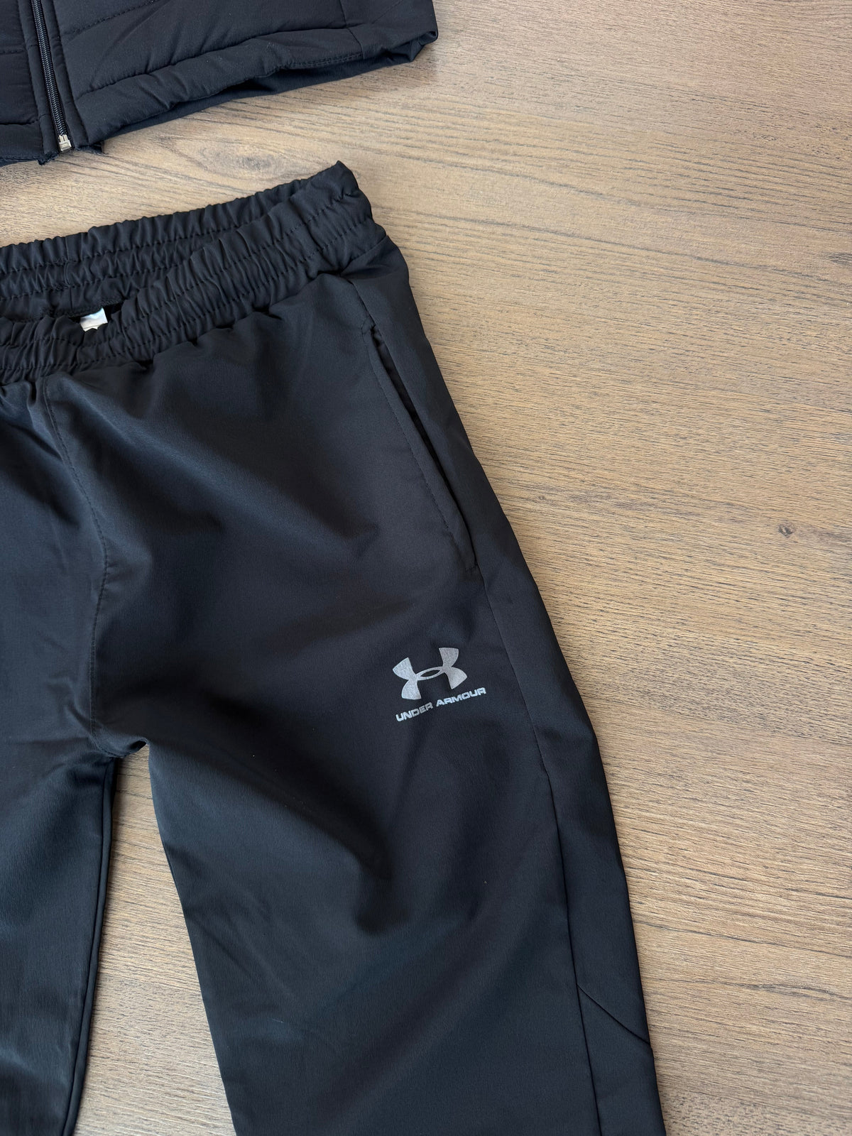 CONJUNTO UNDER ARMOUR - M5