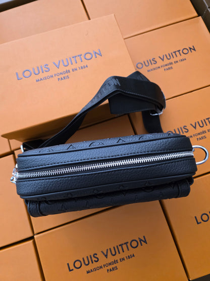 BOLSO HOMBRE - LV- M2