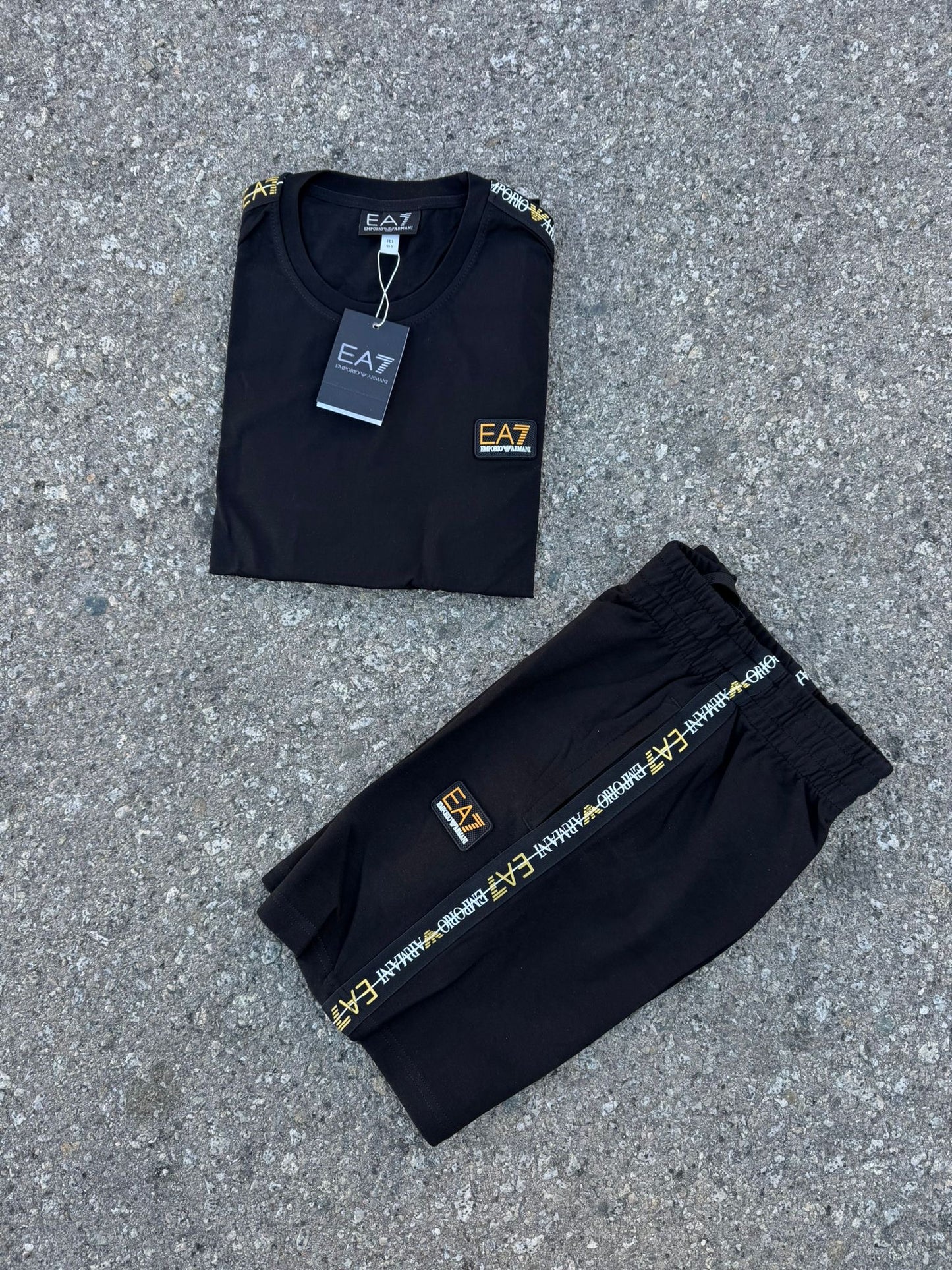 CONJUNTO CORTO - ARMANI - M2