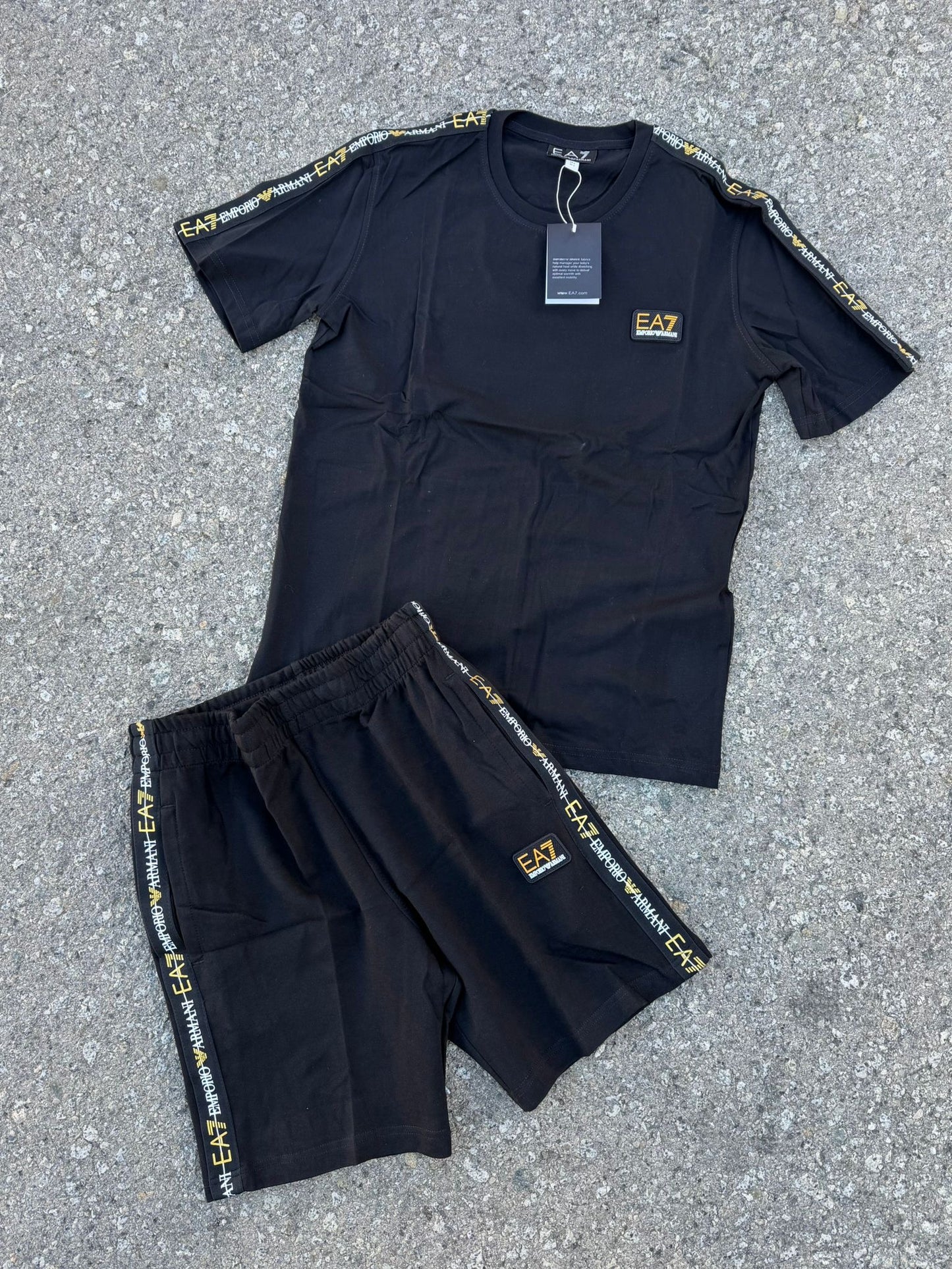 CONJUNTO CORTO - ARMANI - M2