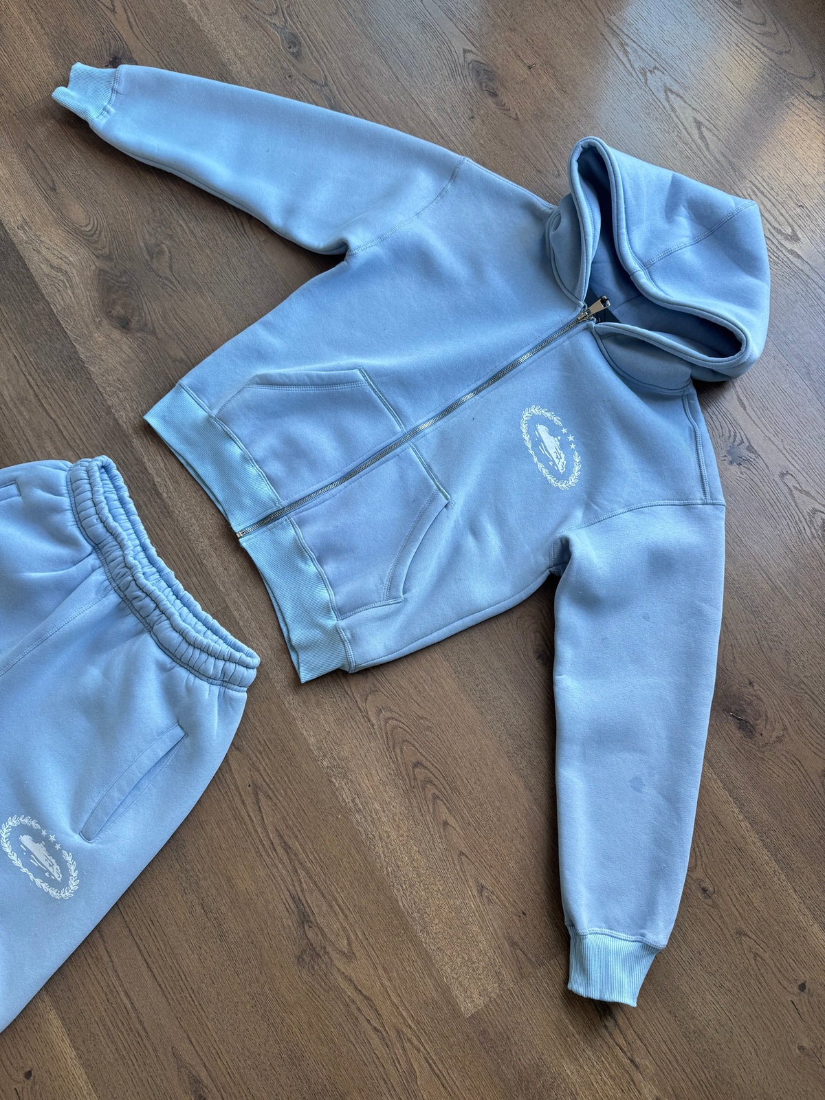 CONJUNTO CORTEIZ OVERSIZE M3 - AZUL CELESTE