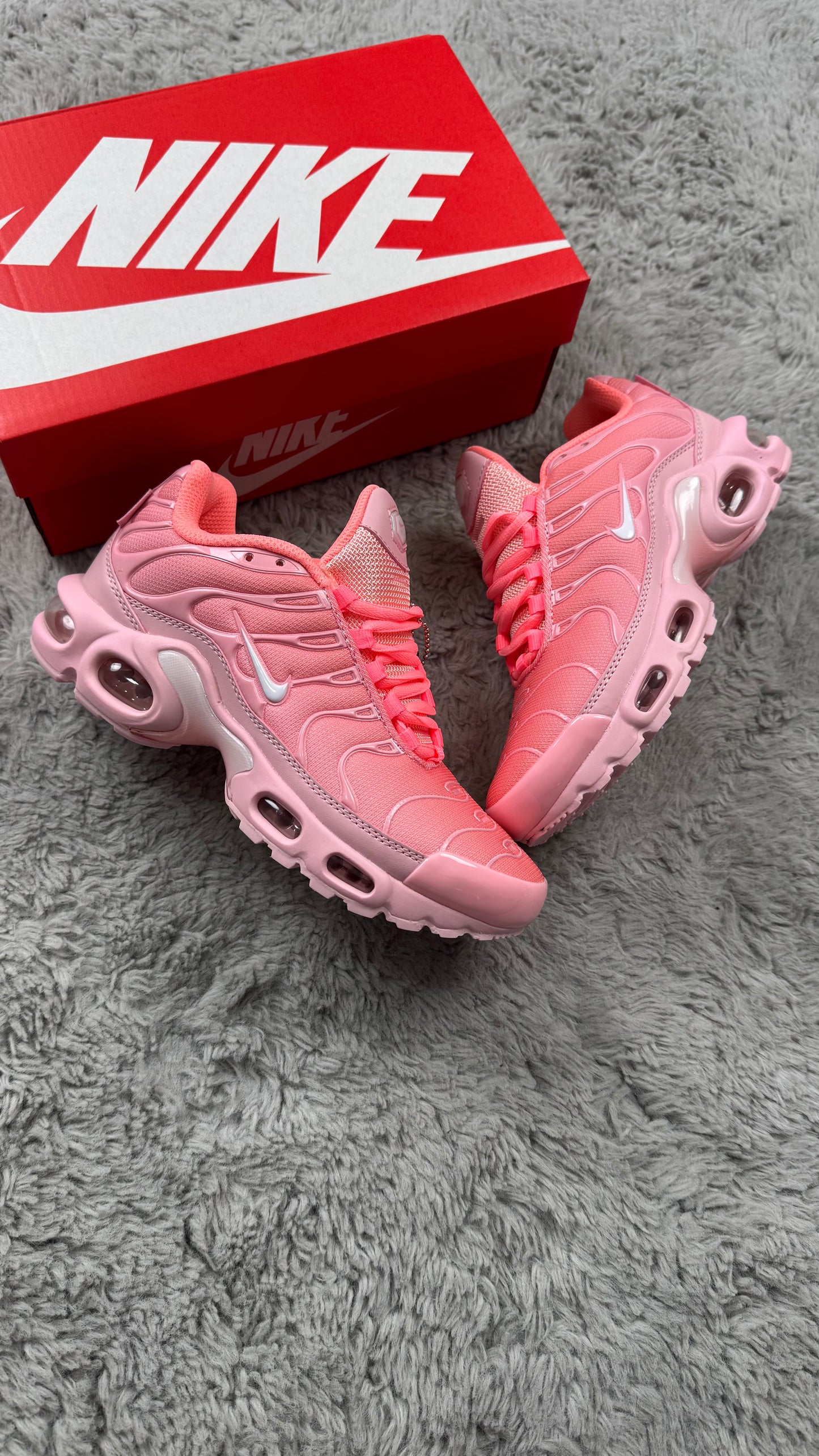 NIKE AIR TN - ROSA