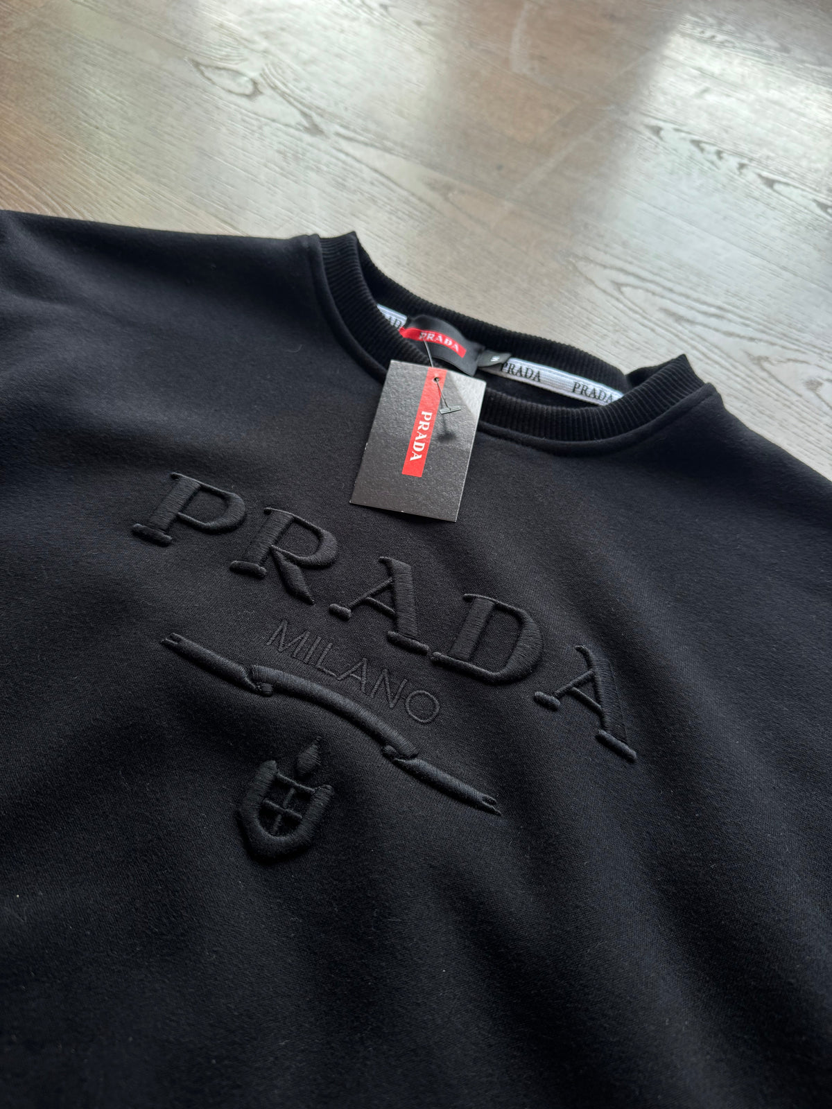 SUDADERA PRADA M2 - NEGRO