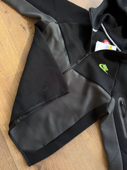 NIKE TECH FLEECE - M4