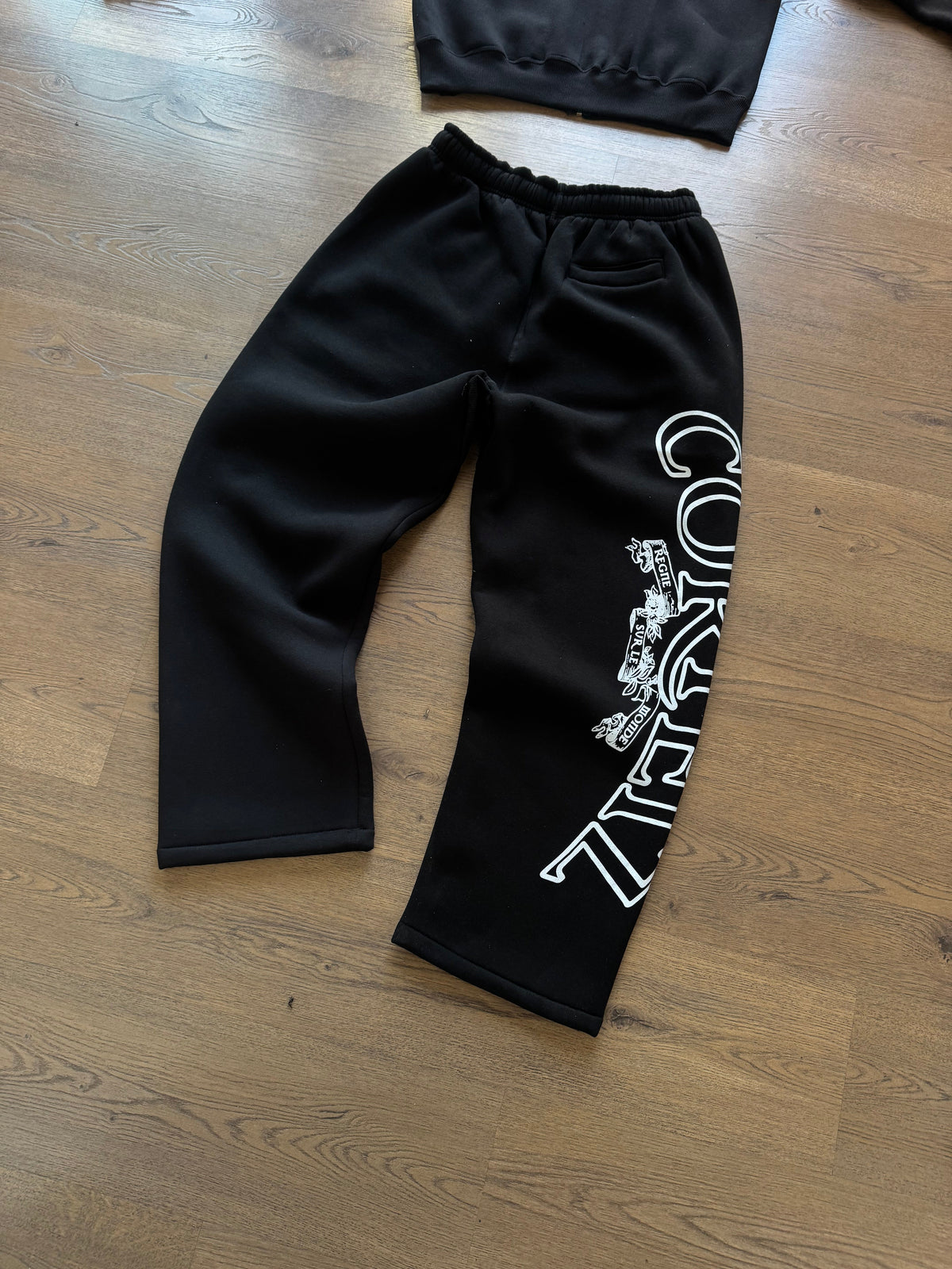 CONJUNTO CORTEIZ OVERSIZE M1 - NEGRO