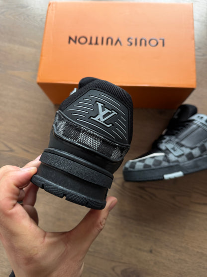 LV TRAINER - M8