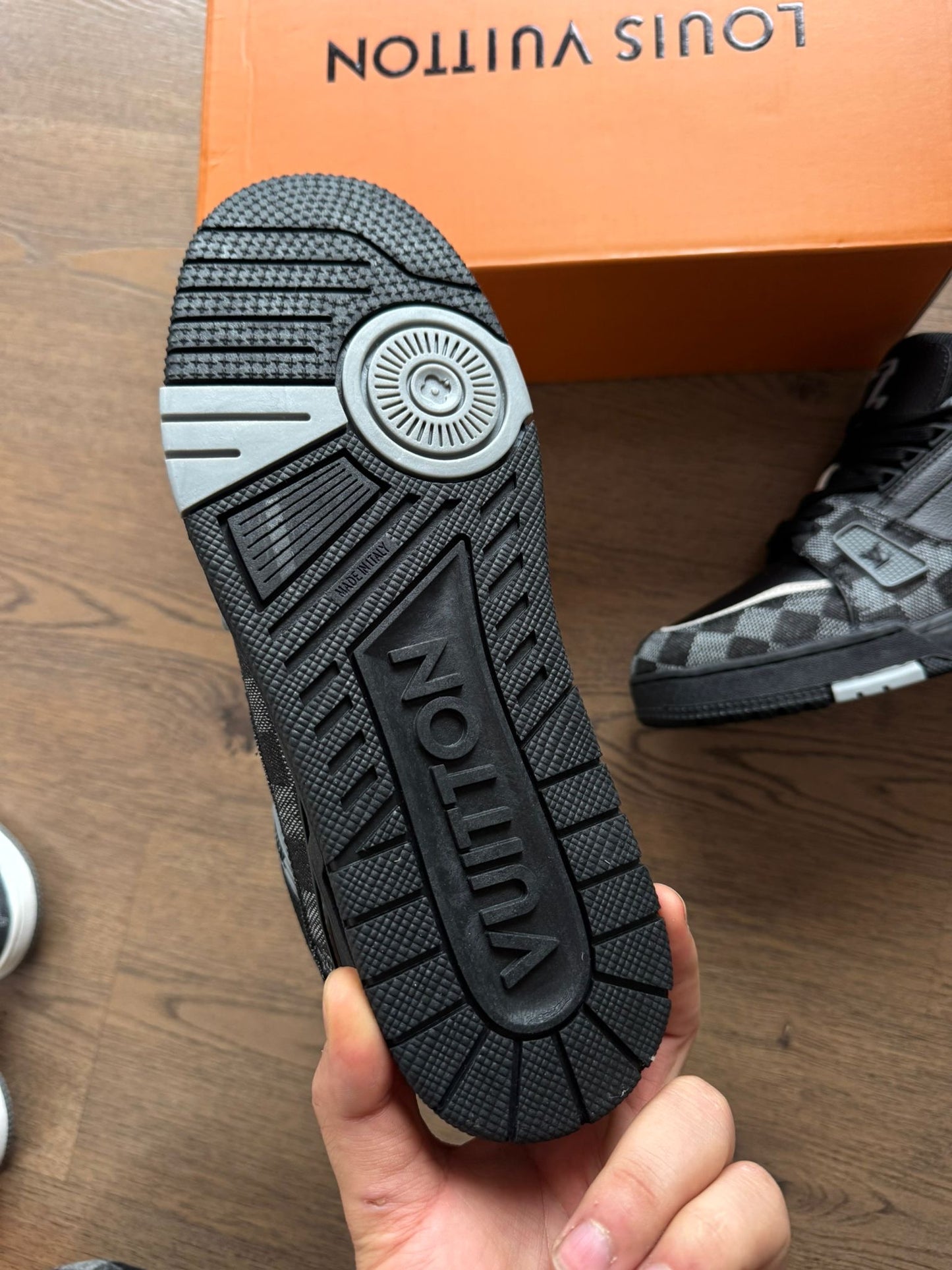 LV TRAINER - M8