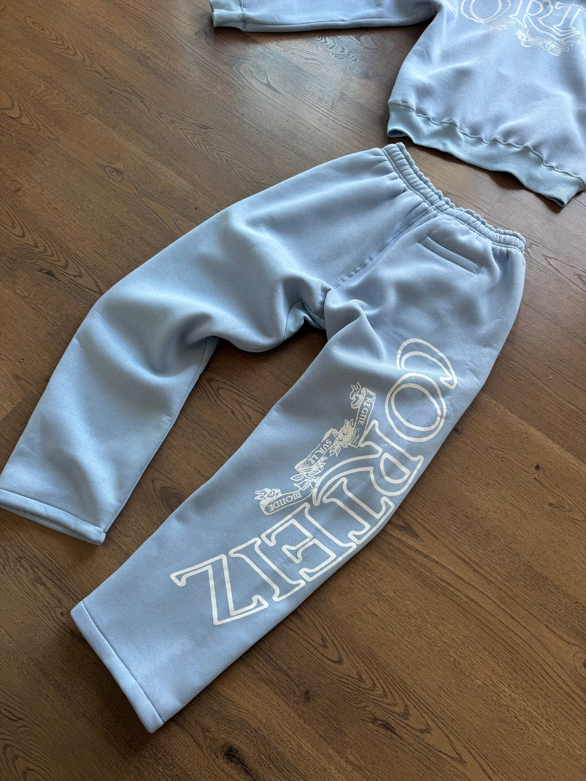 CONJUNTO CORTEIZ OVERSIZE M3 - AZUL CELESTE