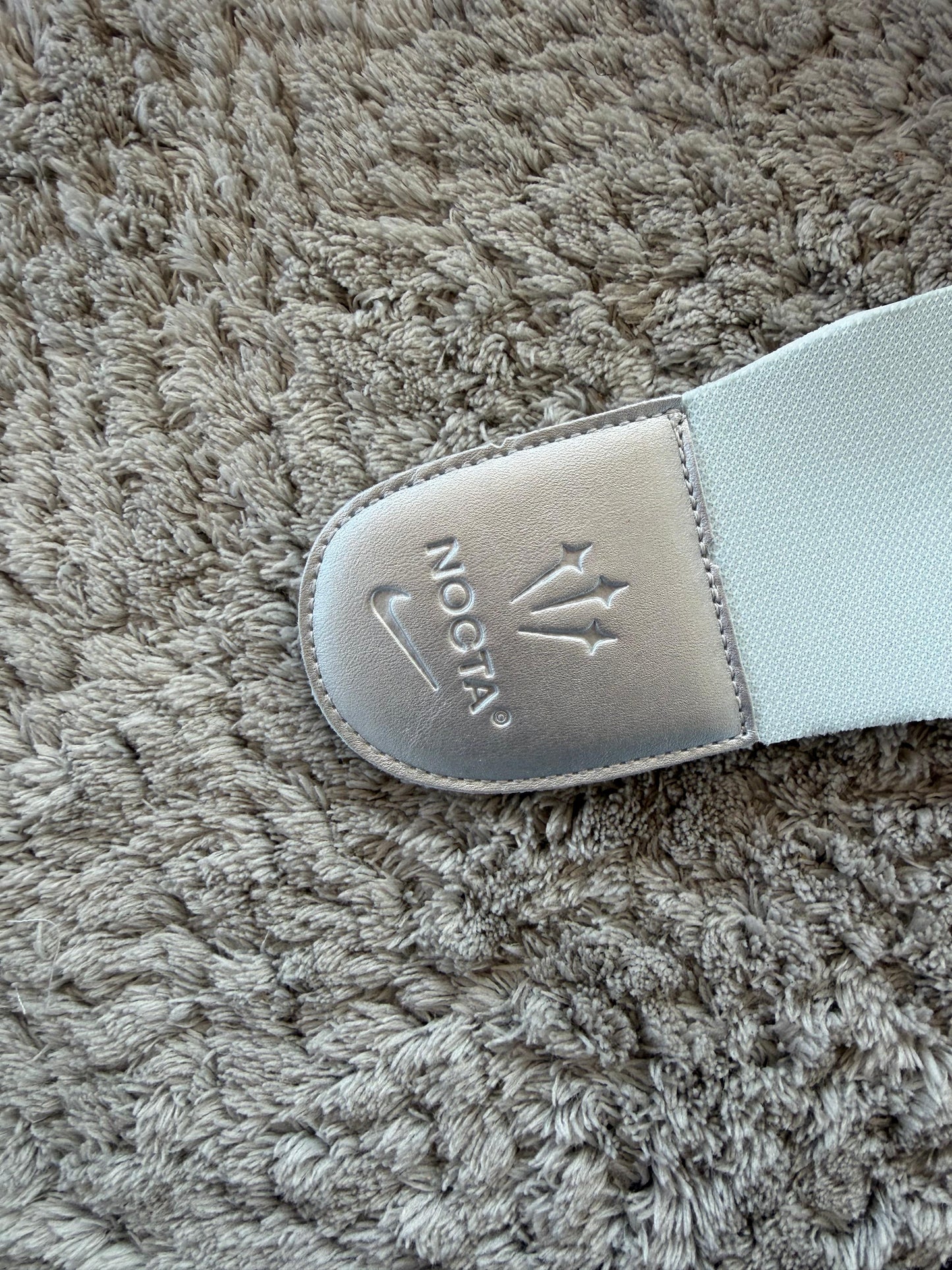 NIKE NOCTA HOT STEP II  - MODELO 1