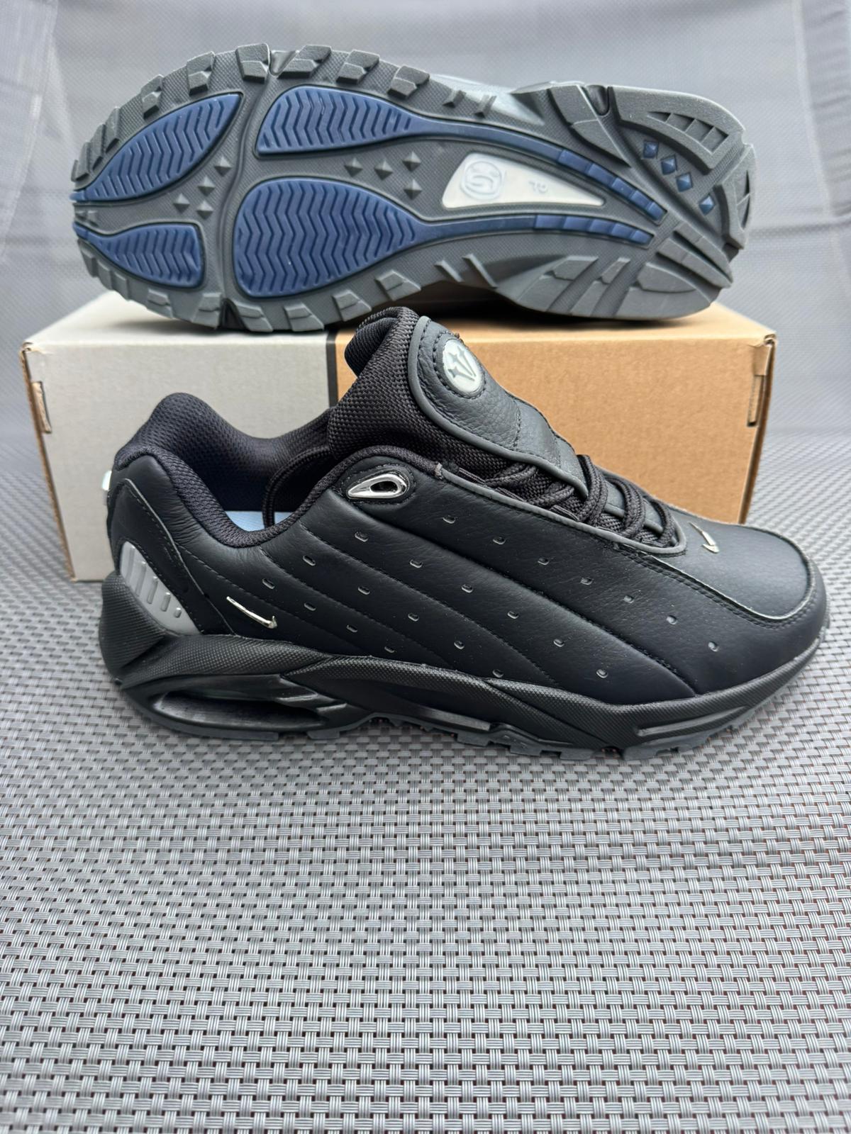 NIKE NOCTA HOT STEP AIR TERRA  - MODELO 1