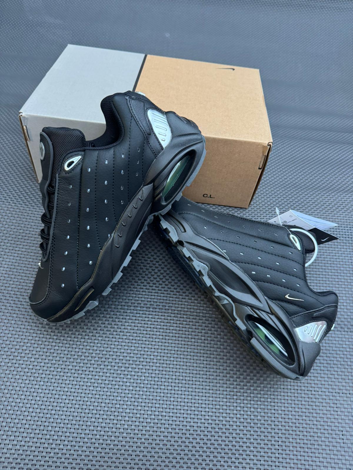 NIKE NOCTA HOT STEP AIR TERRA  - MODELO 1