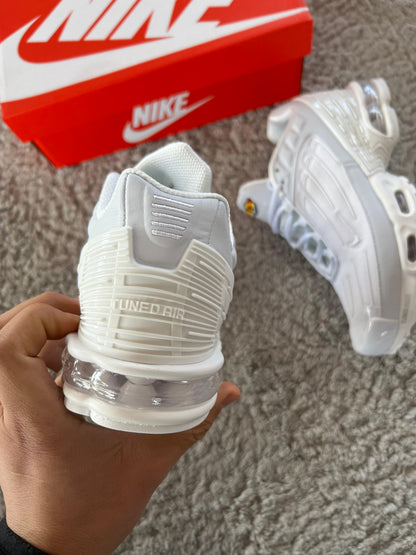NIKE AIRMAX TUNED 3 - M1