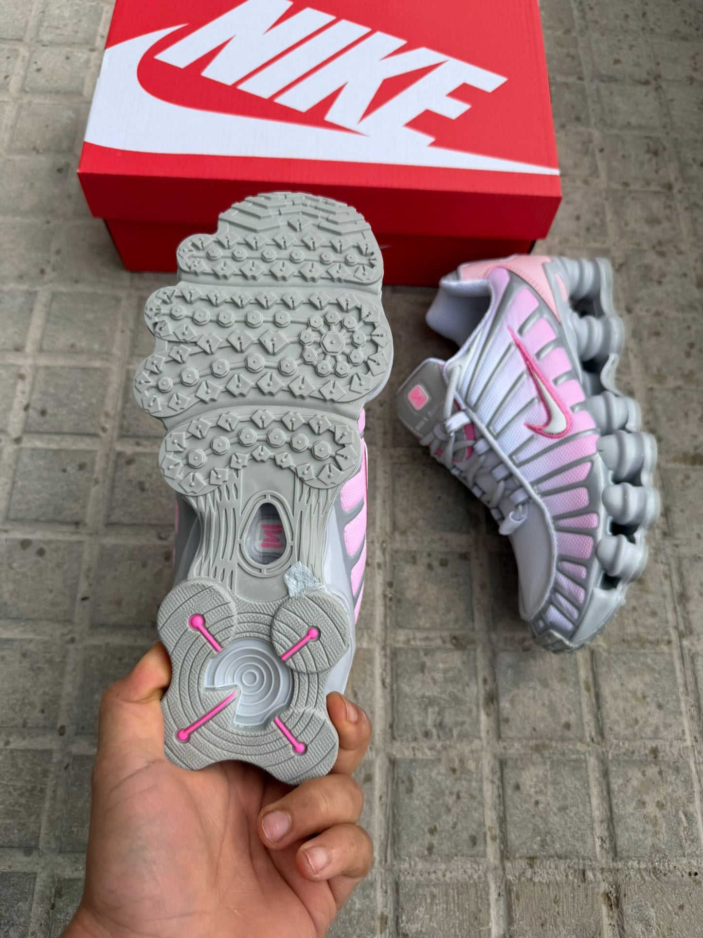 NIKE SHOX - MODELO 4