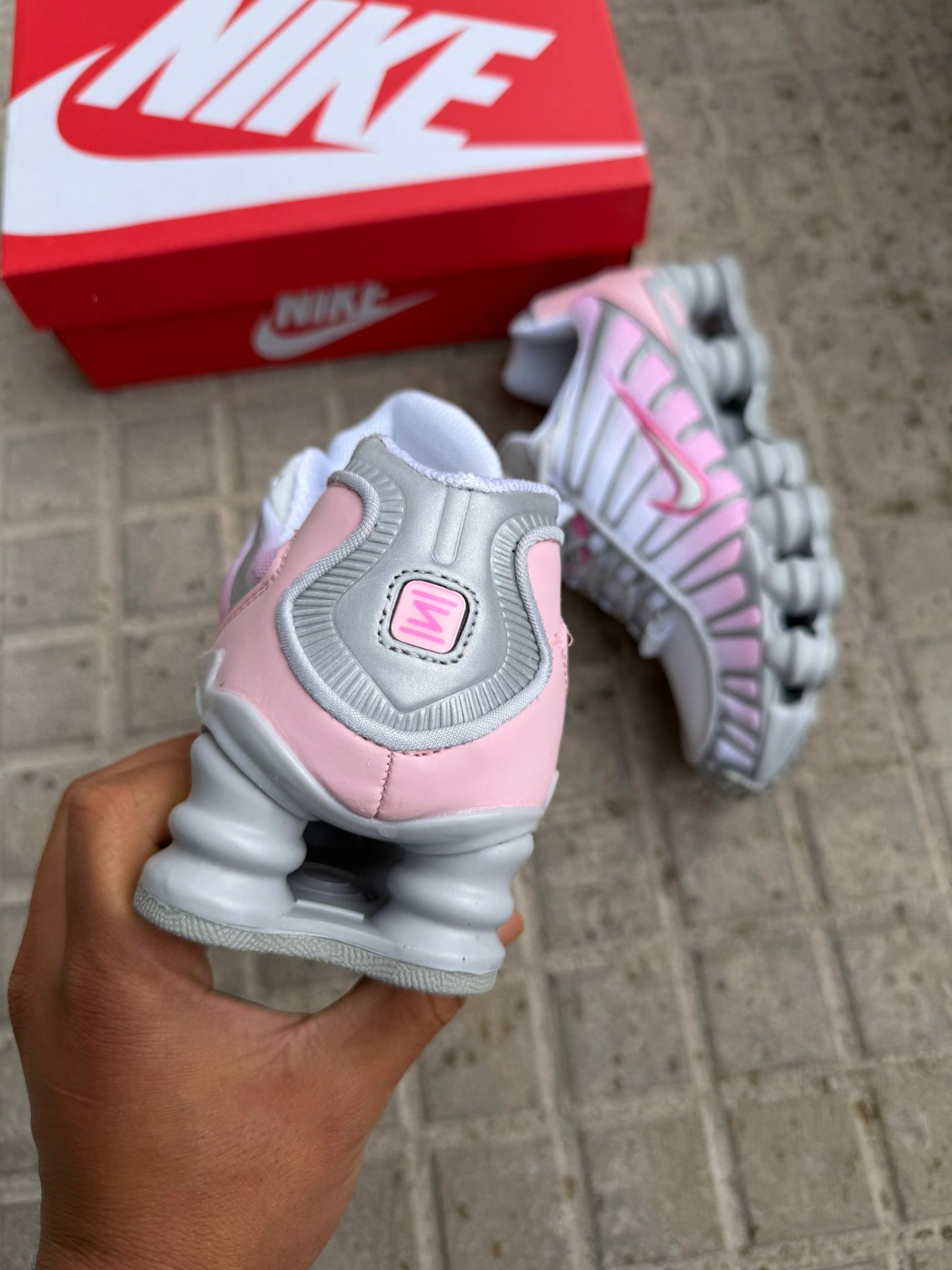 NIKE SHOX - MODELO 4