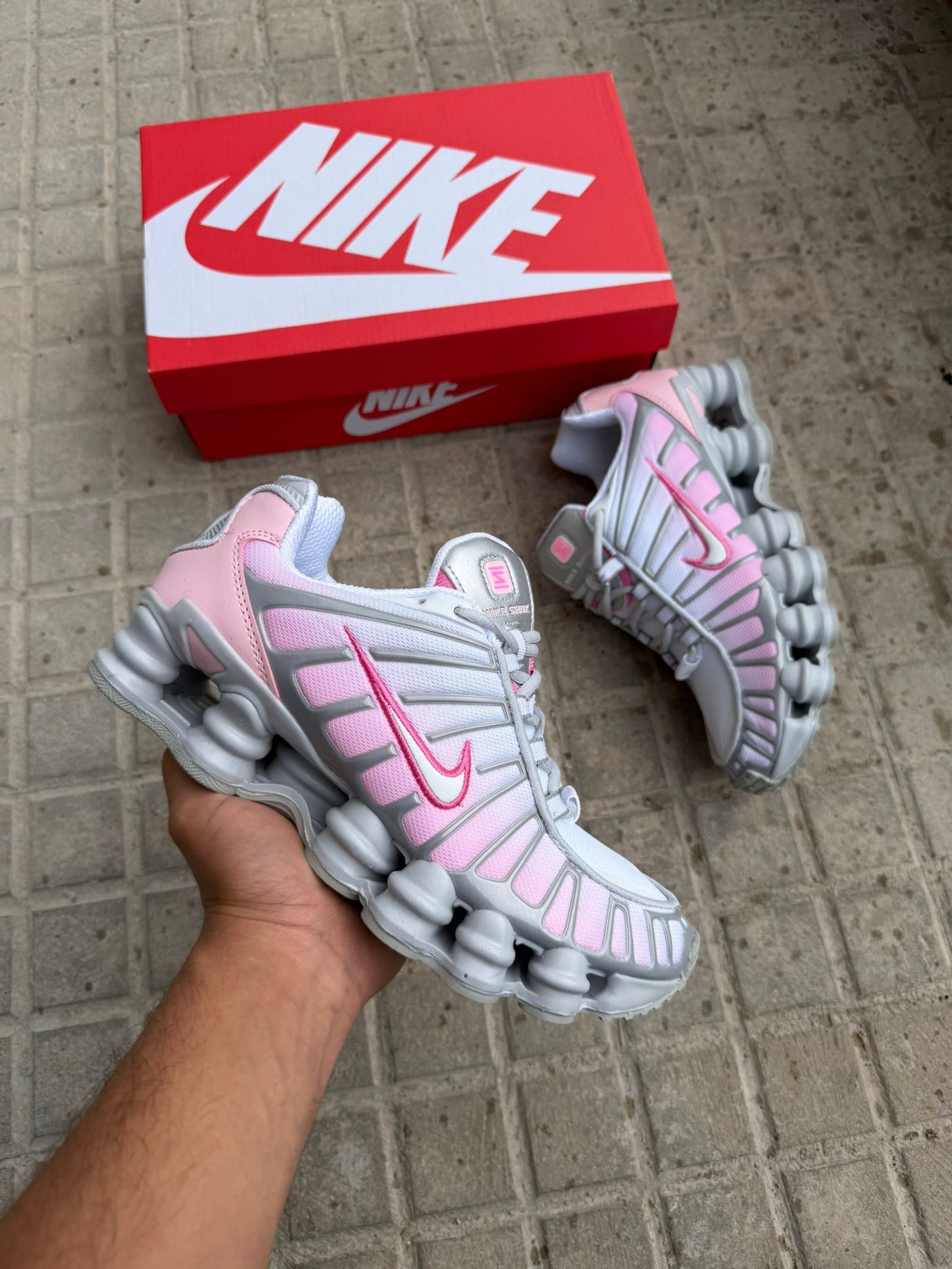 NIKE SHOX - MODELO 4