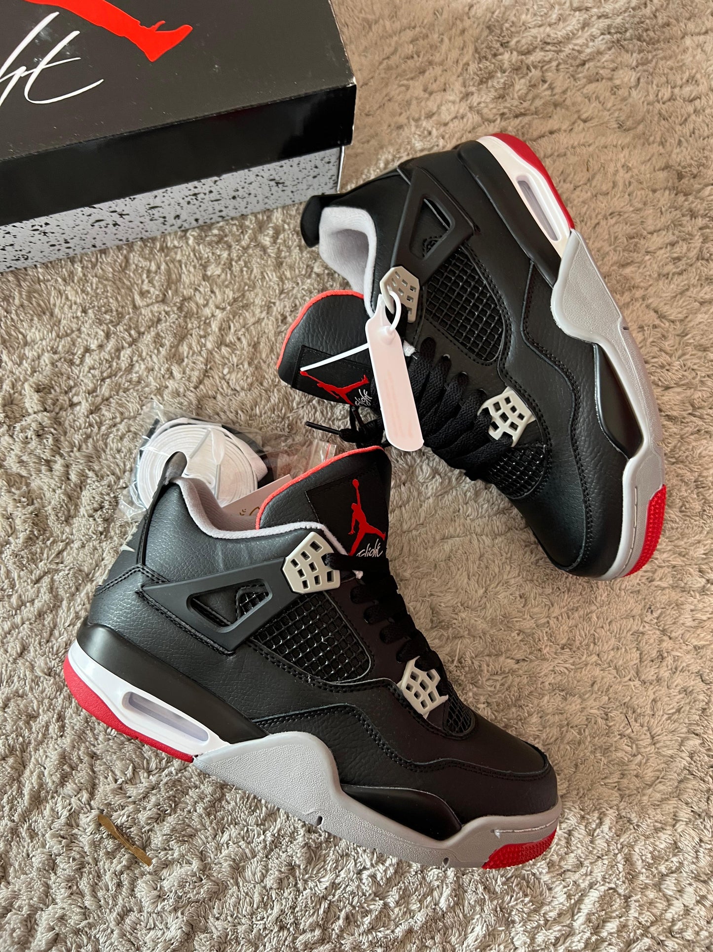 NIKE JORDAN RETRO 4 - M2