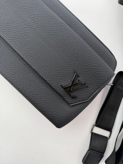 BOLSO HOMBRE - LV- M1