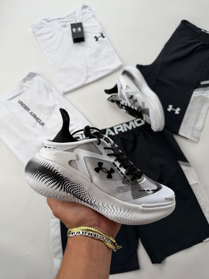 UNDER ARMOUR -ECHO SLIPSPEED- M5
