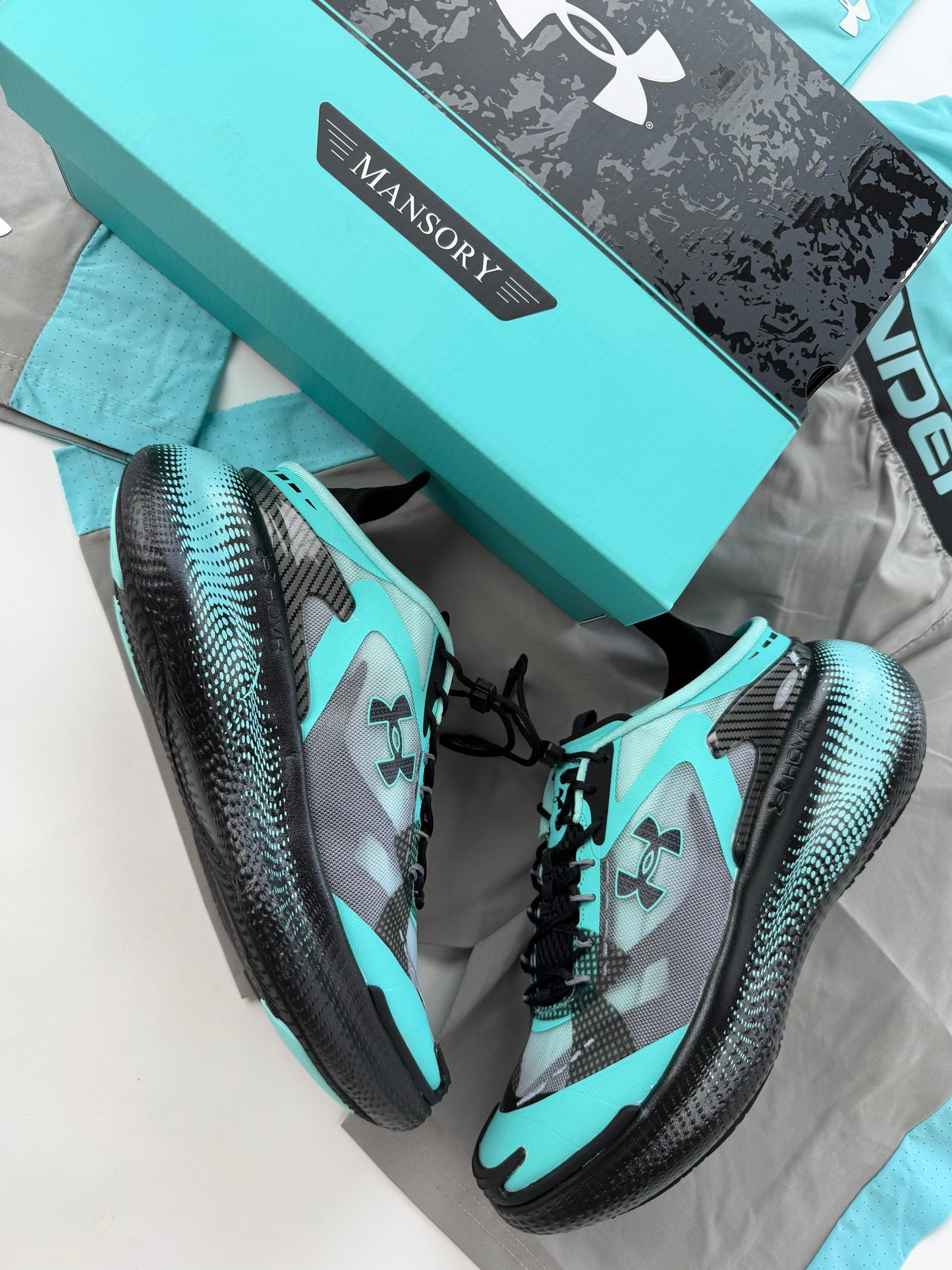 UNDER ARMOUR -ECHO SLIPSPEED- M6