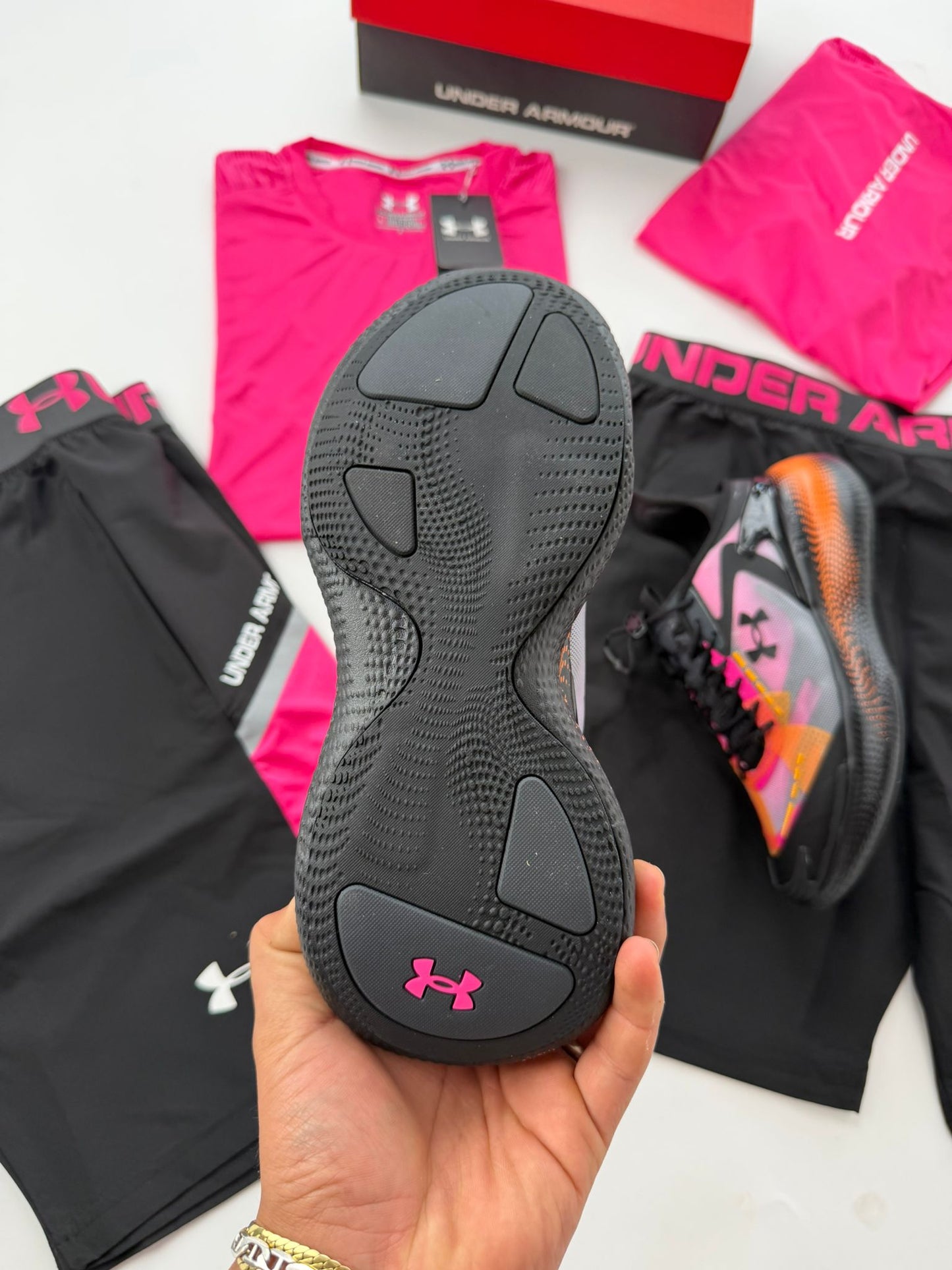 UNDER ARMOUR -ECHO SLIPSPEED- M7