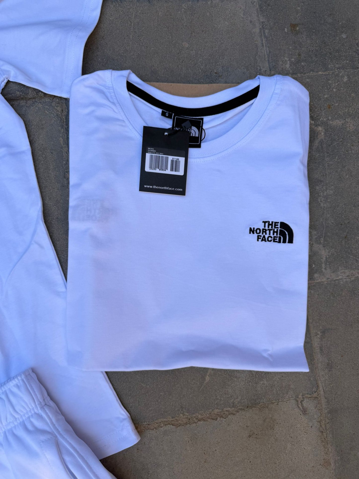 CONJUNTO CORTO - TNF - M2