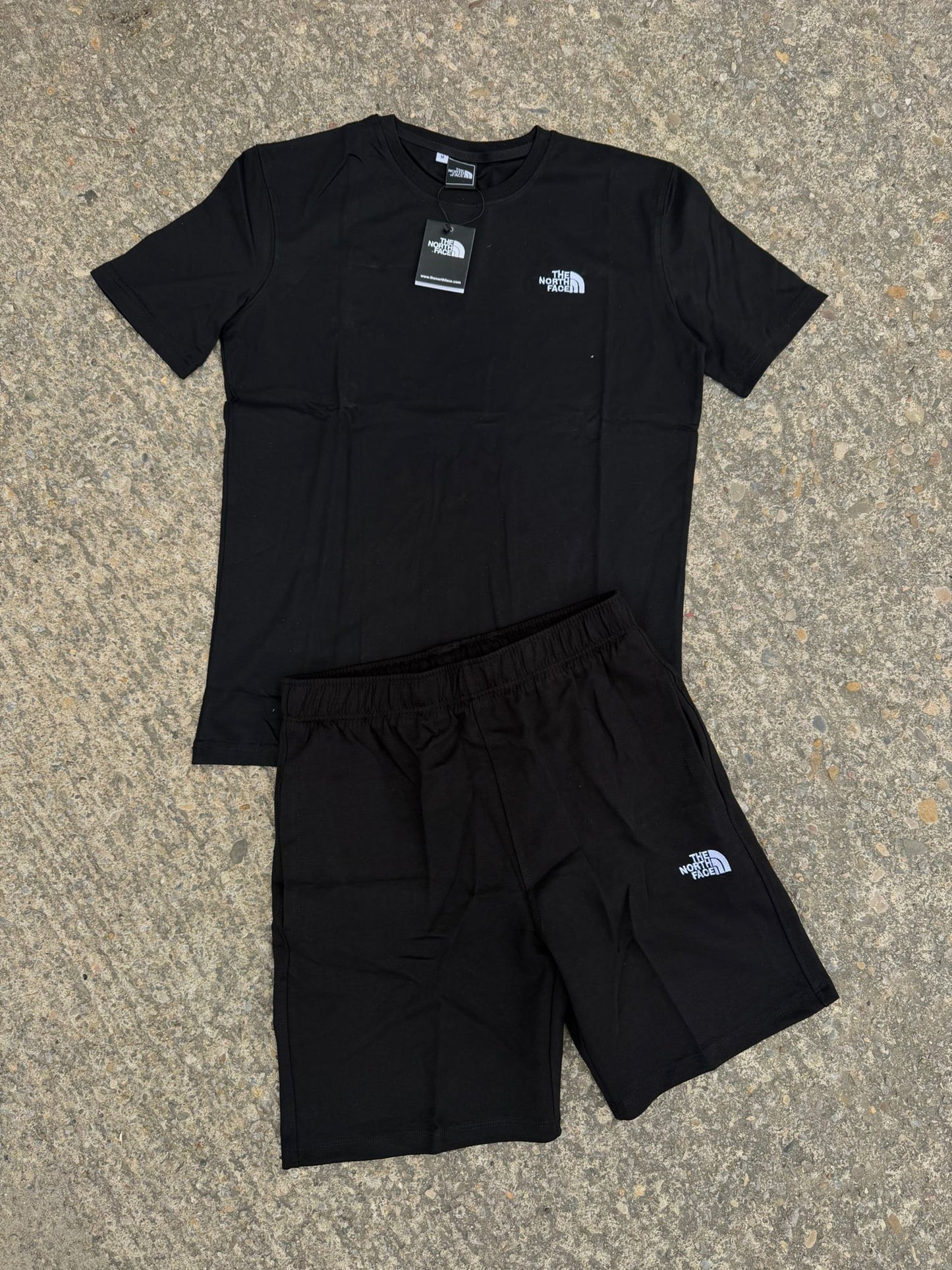 CONJUNTO CORTO - TNF - M1