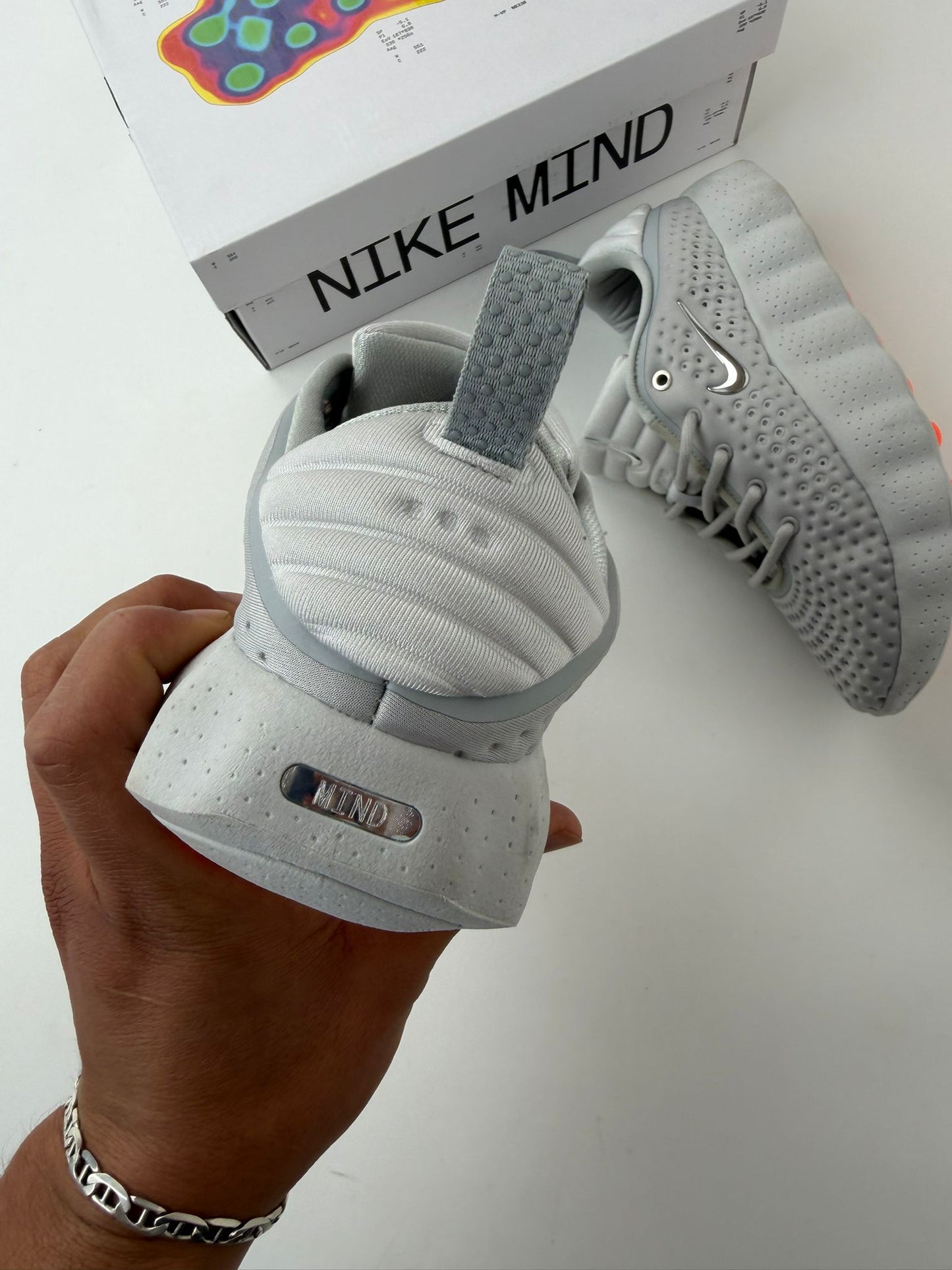 NIKE MIND 002 - MODELO 1