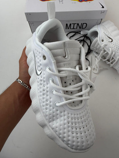 NIKE MIND 002 - MODELO 6