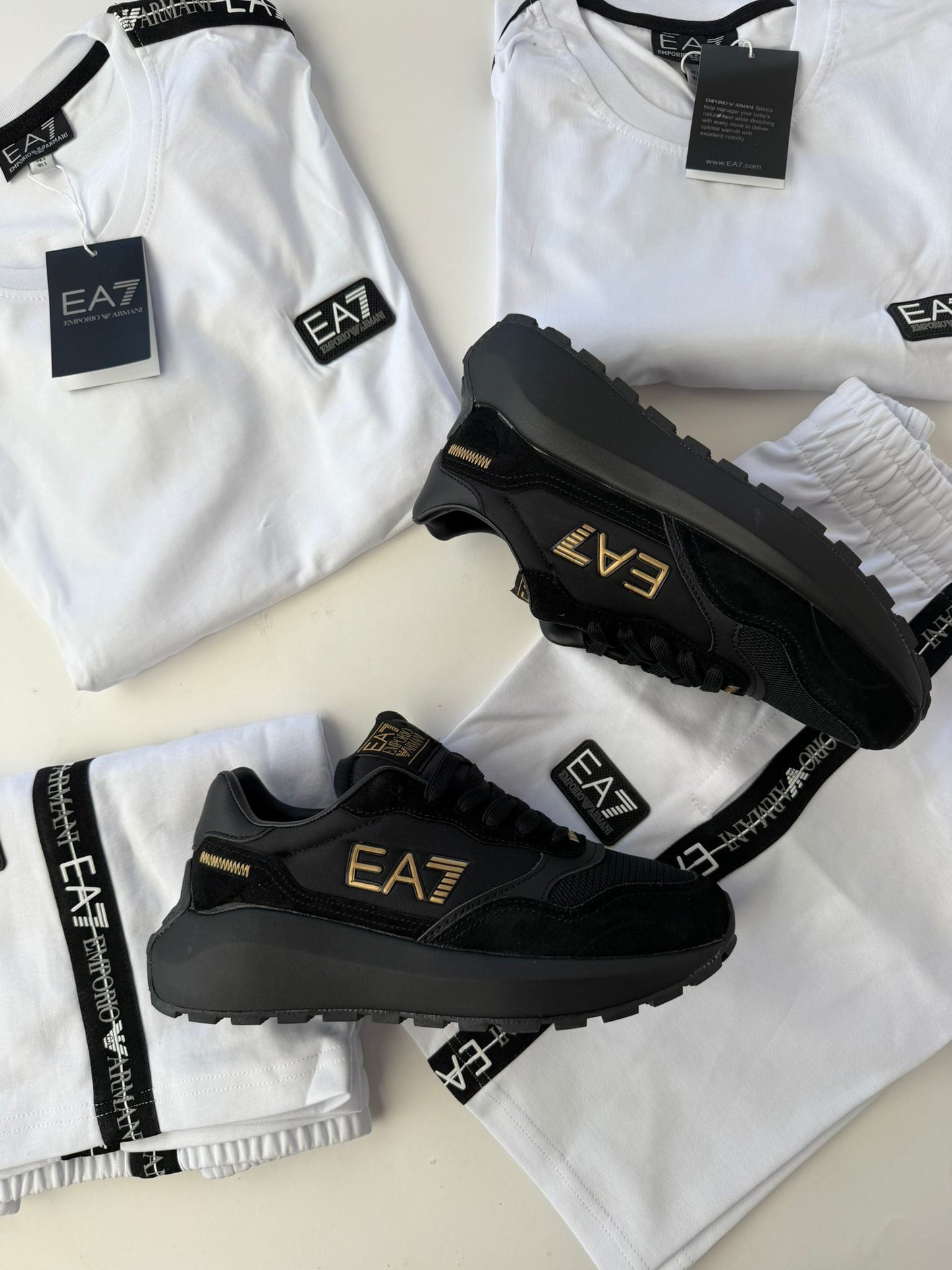 EMPORIO ARMANI 2026 - MODELO 3
