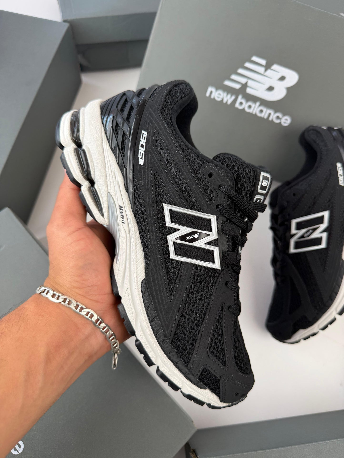 NEW BALANCE 1906R - MODELO 7