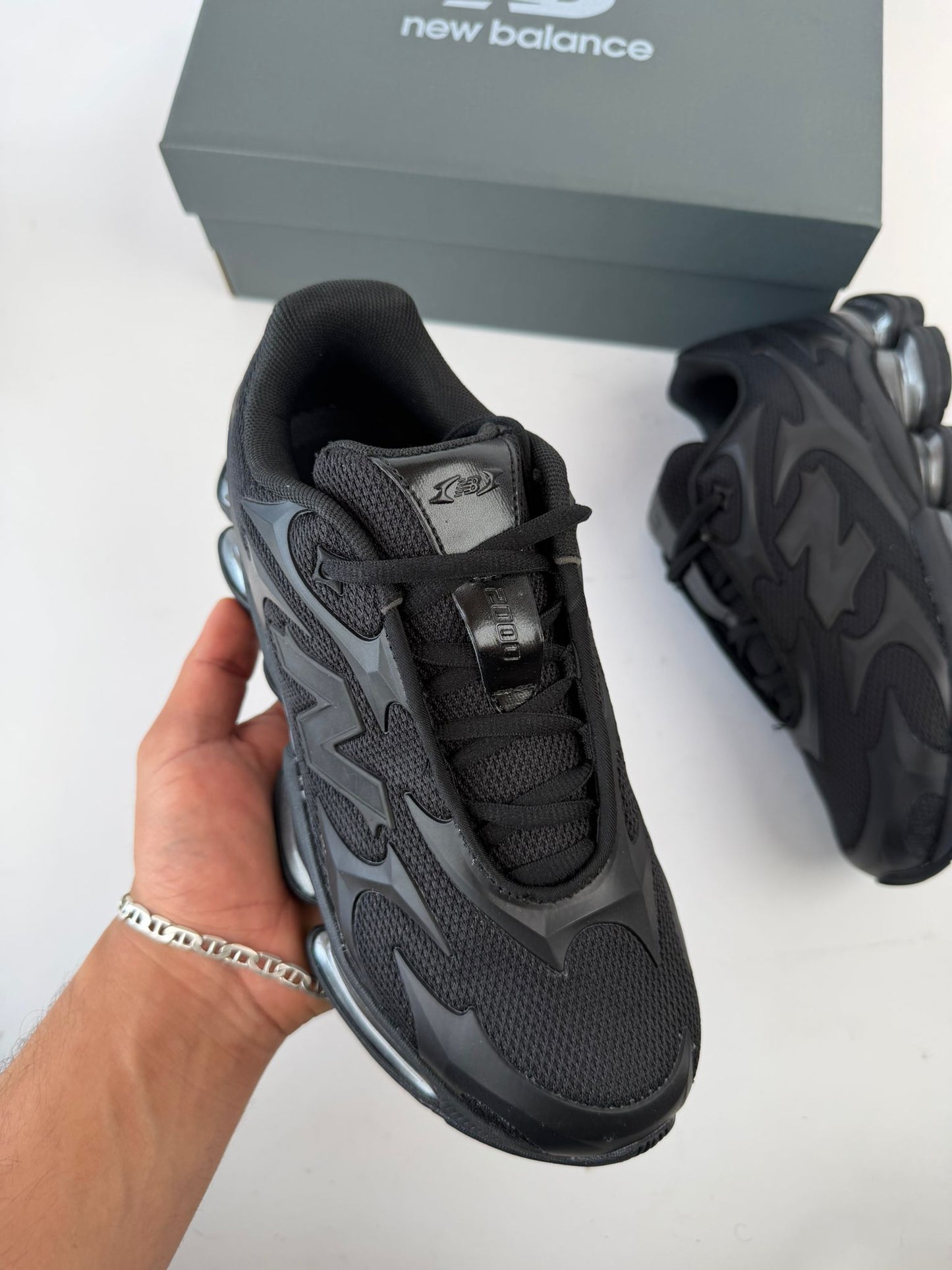 NEW BALANCE ABZORB 2000 - M1