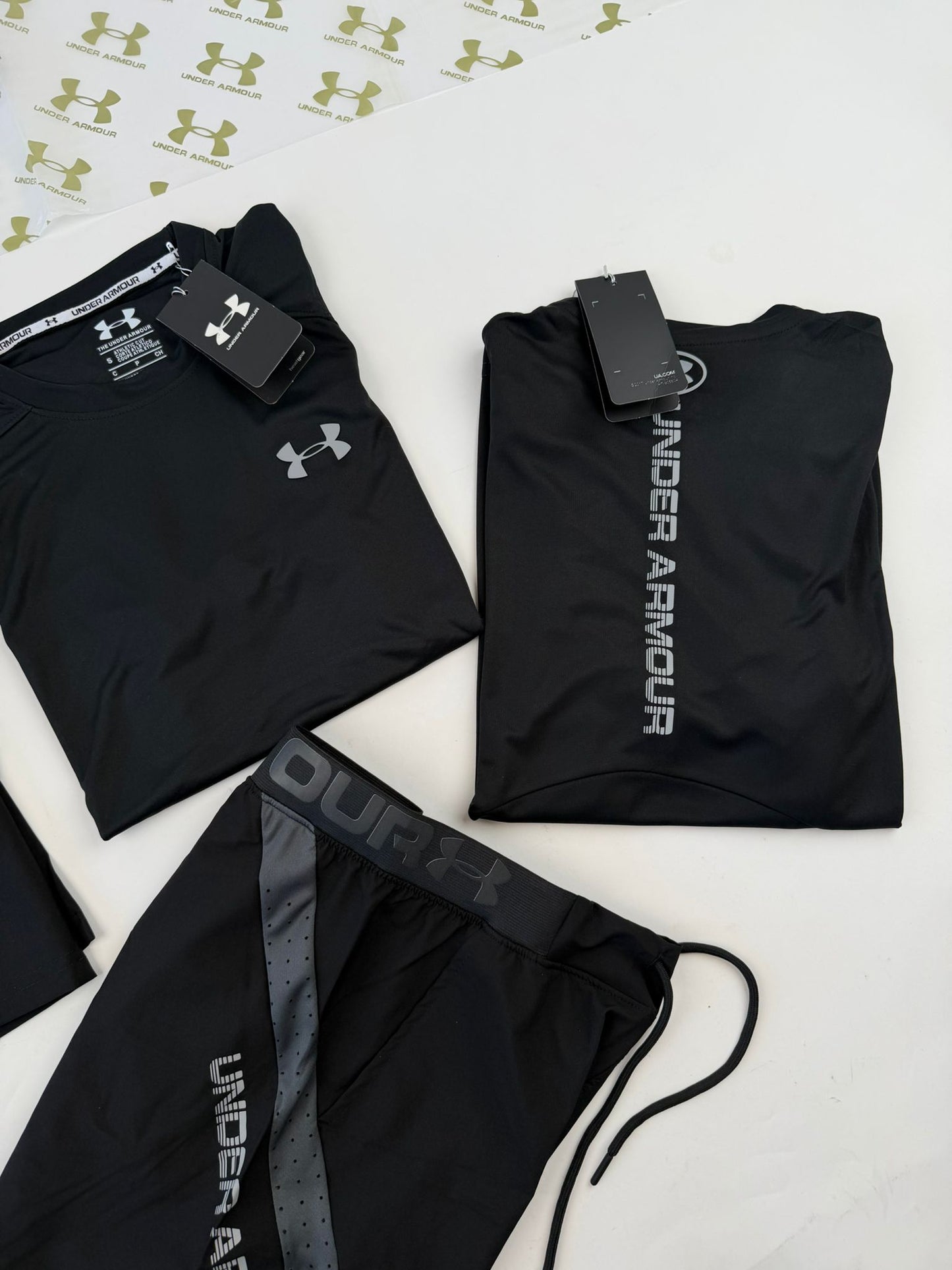 CONJUNTO CORTO - UNDER ARMOUR - M5
