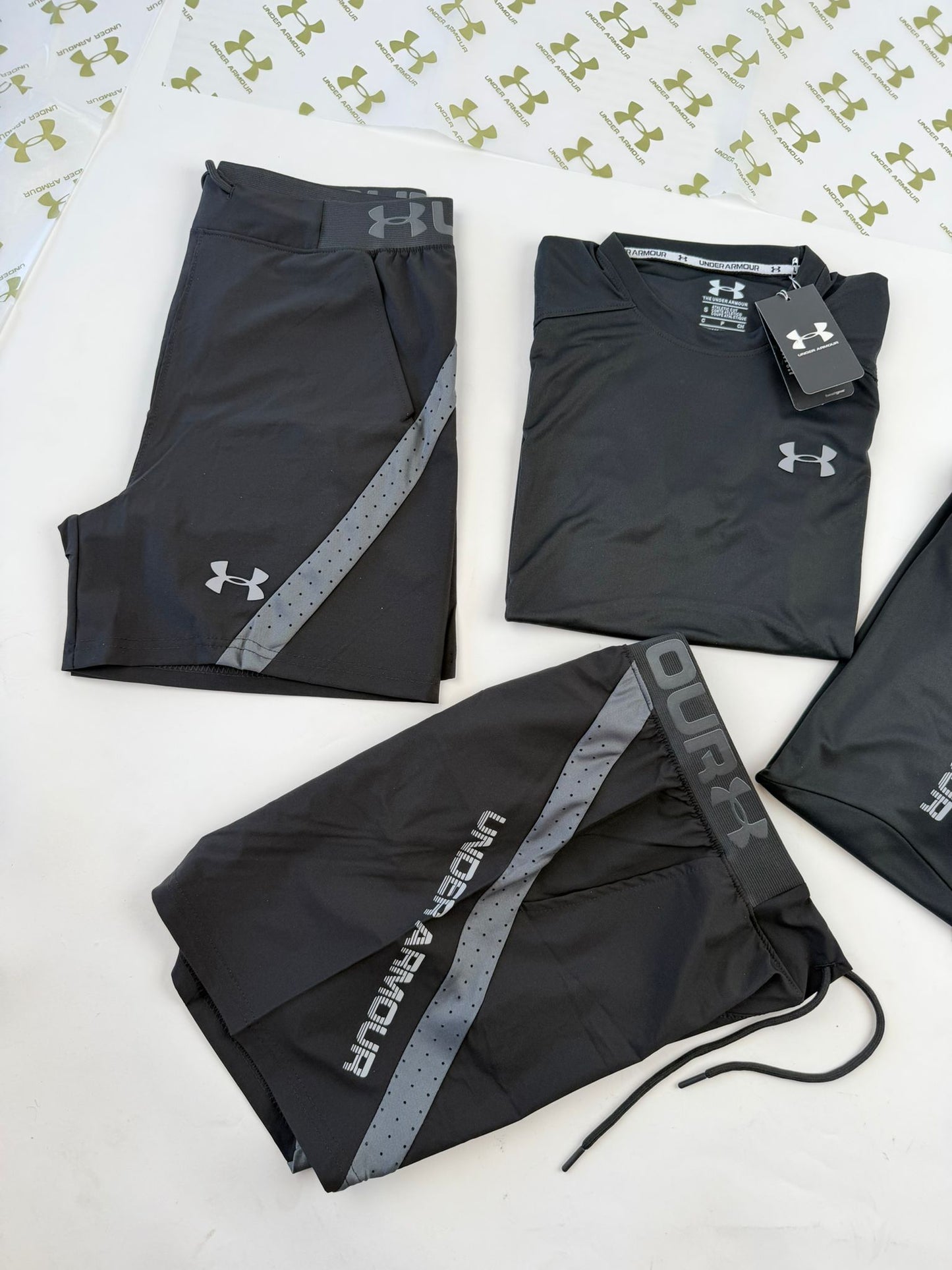 CONJUNTO CORTO - UNDER ARMOUR - M5
