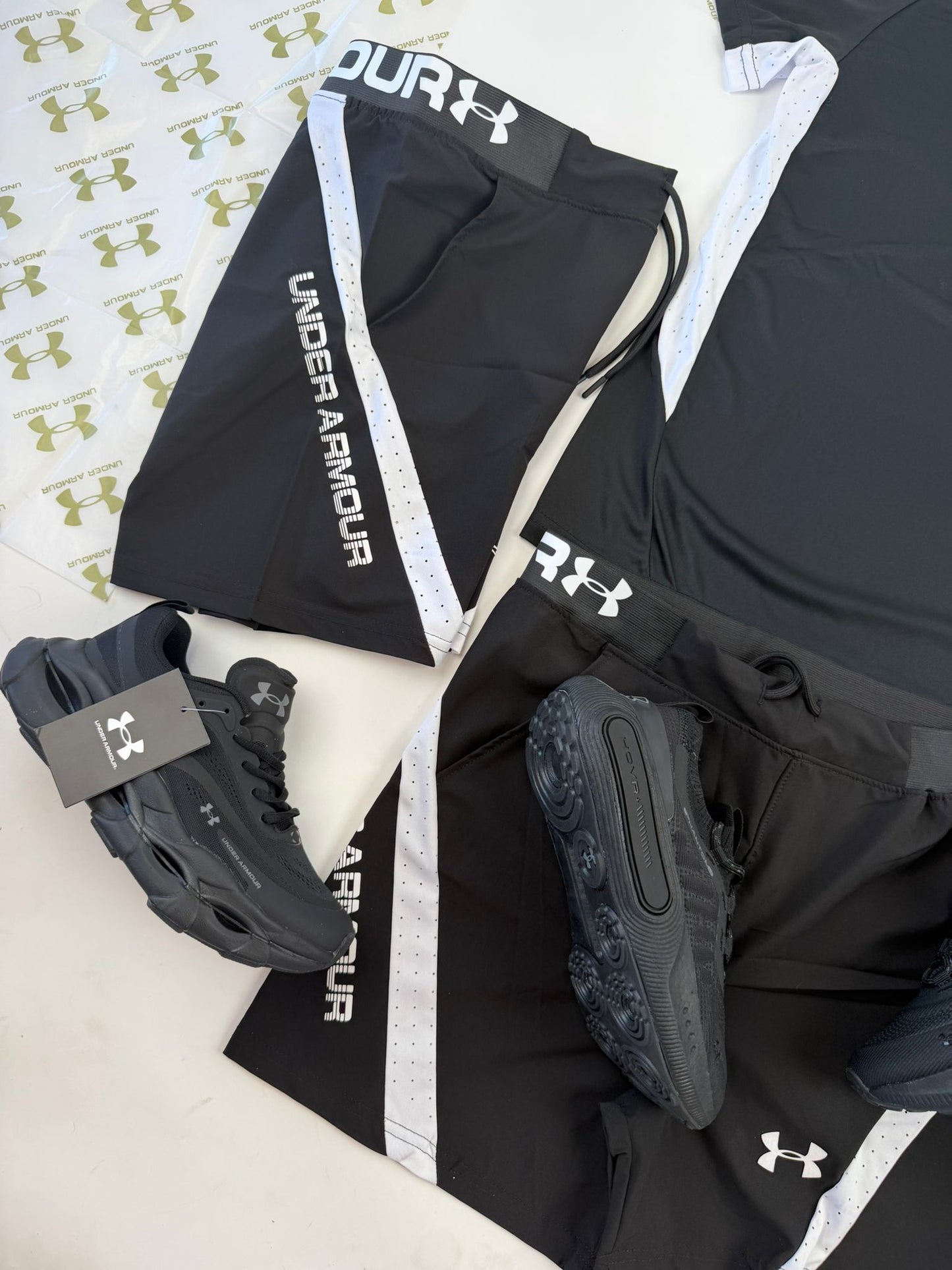 CONJUNTO CORTO - UNDER ARMOUR - M6