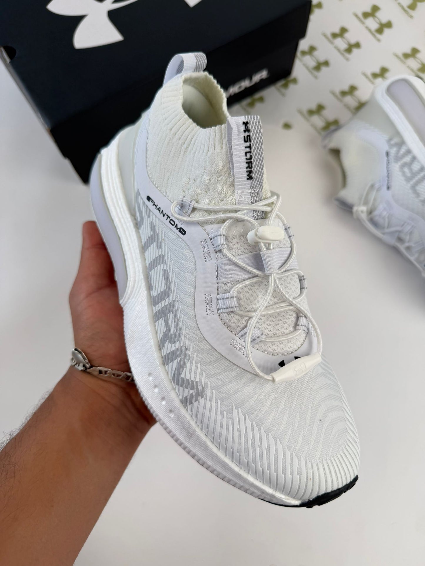 UNDER ARMOUR -STORM- M2