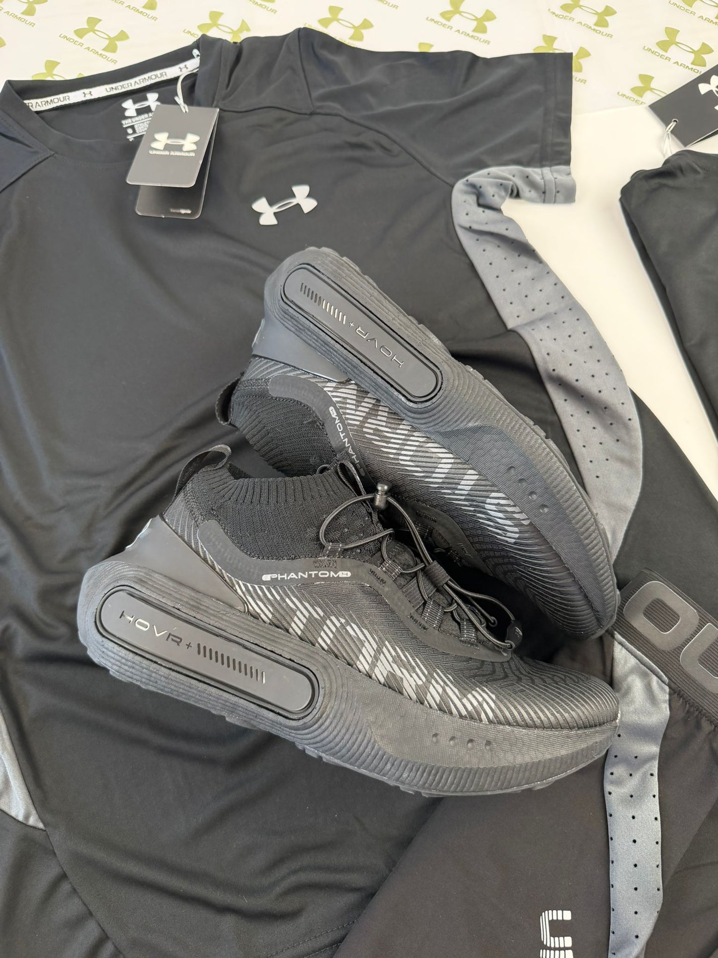 UNDER ARMOUR -STORM- M4