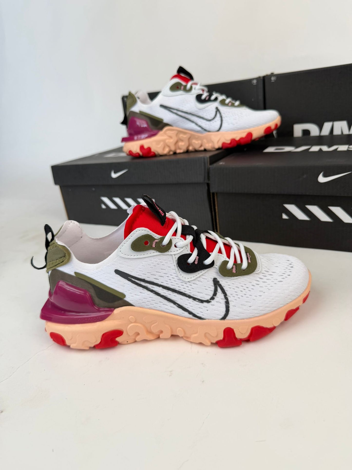 NIKE REACT VISION - M1