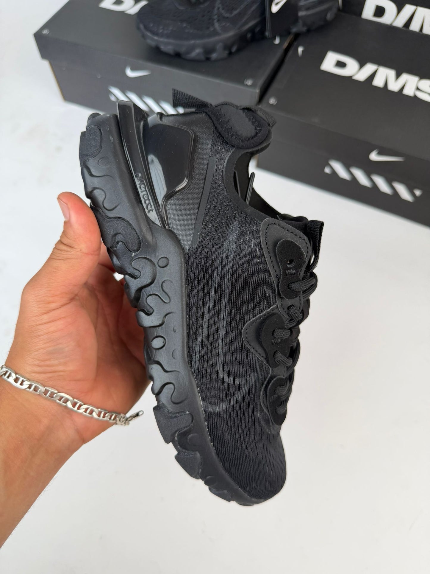 NIKE REACT VISION - M7