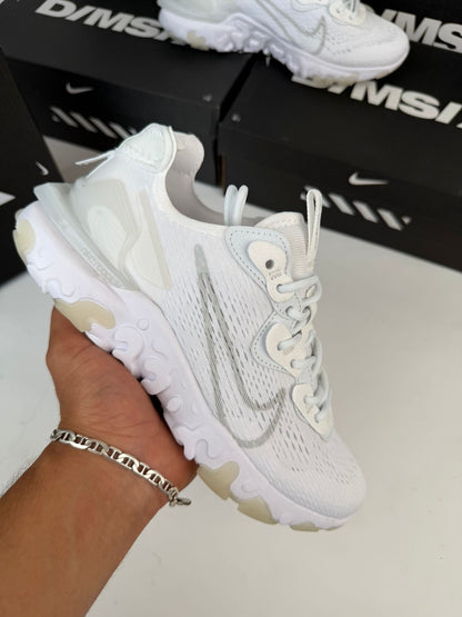 NIKE REACT VISION - M8