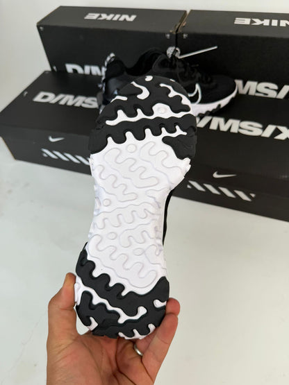 NIKE REACT VISION - M9