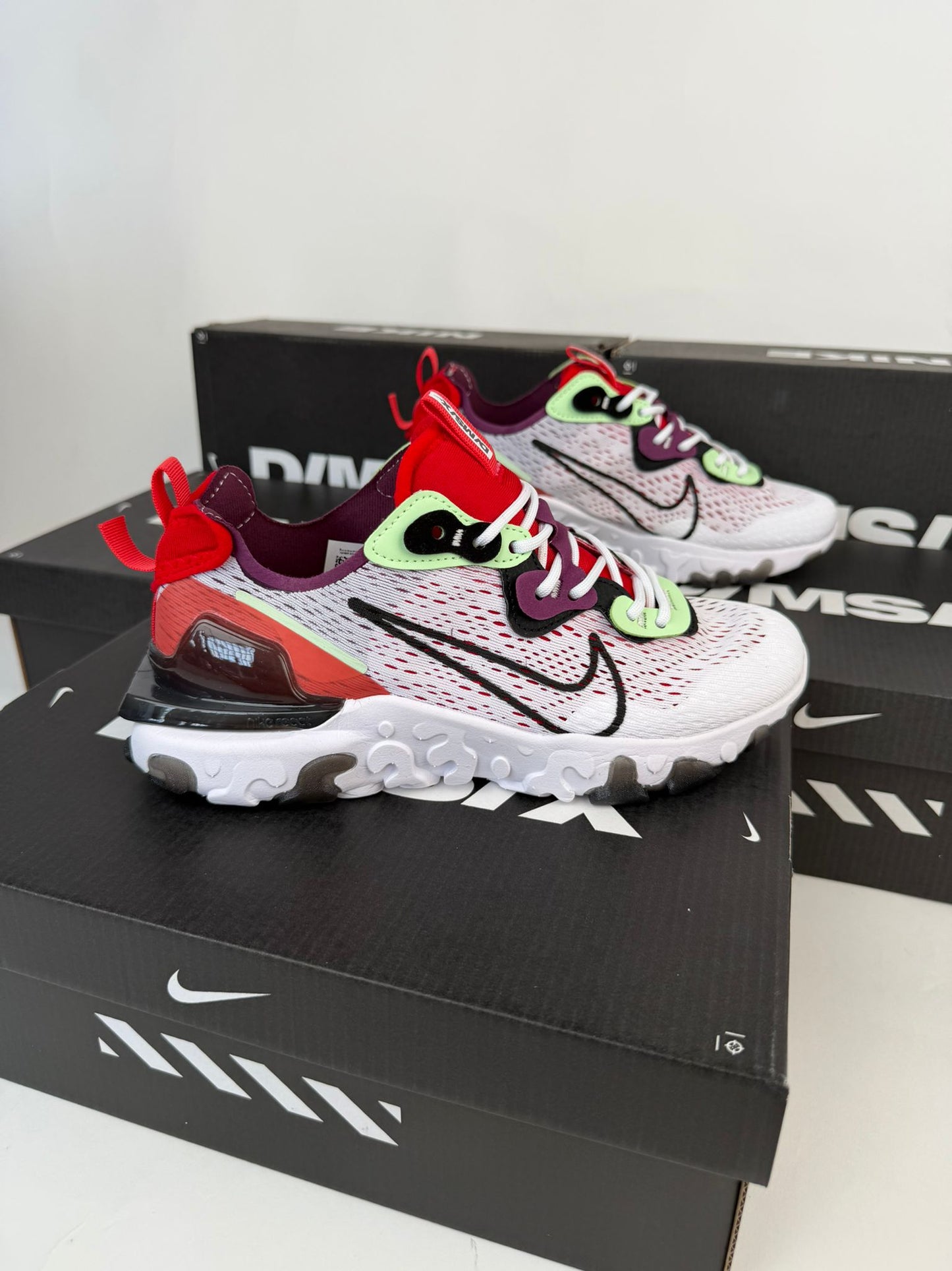 NIKE REACT VISION - M5
