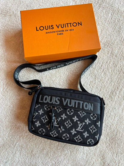 BOLSO HOMBRE - LV- M3