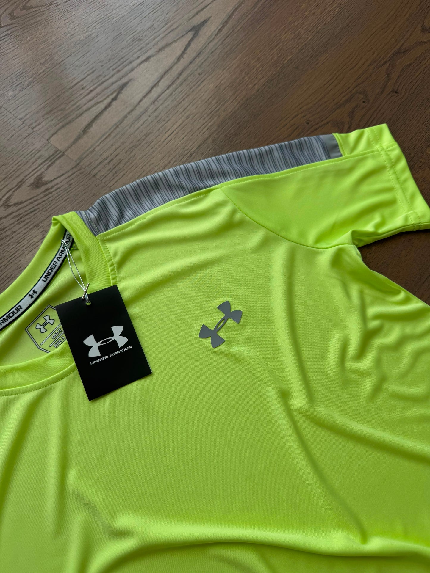 CONJUNTO CORTO - UNDER ARMOUR - M3