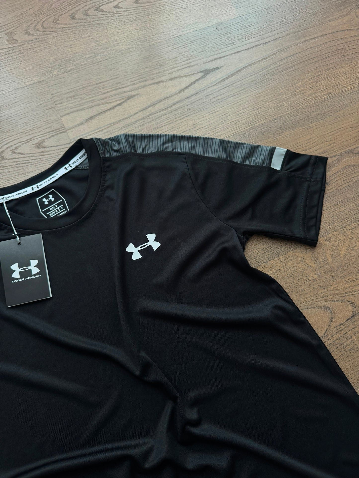 CONJUNTO CORTO - UNDER ARMOUR - M4