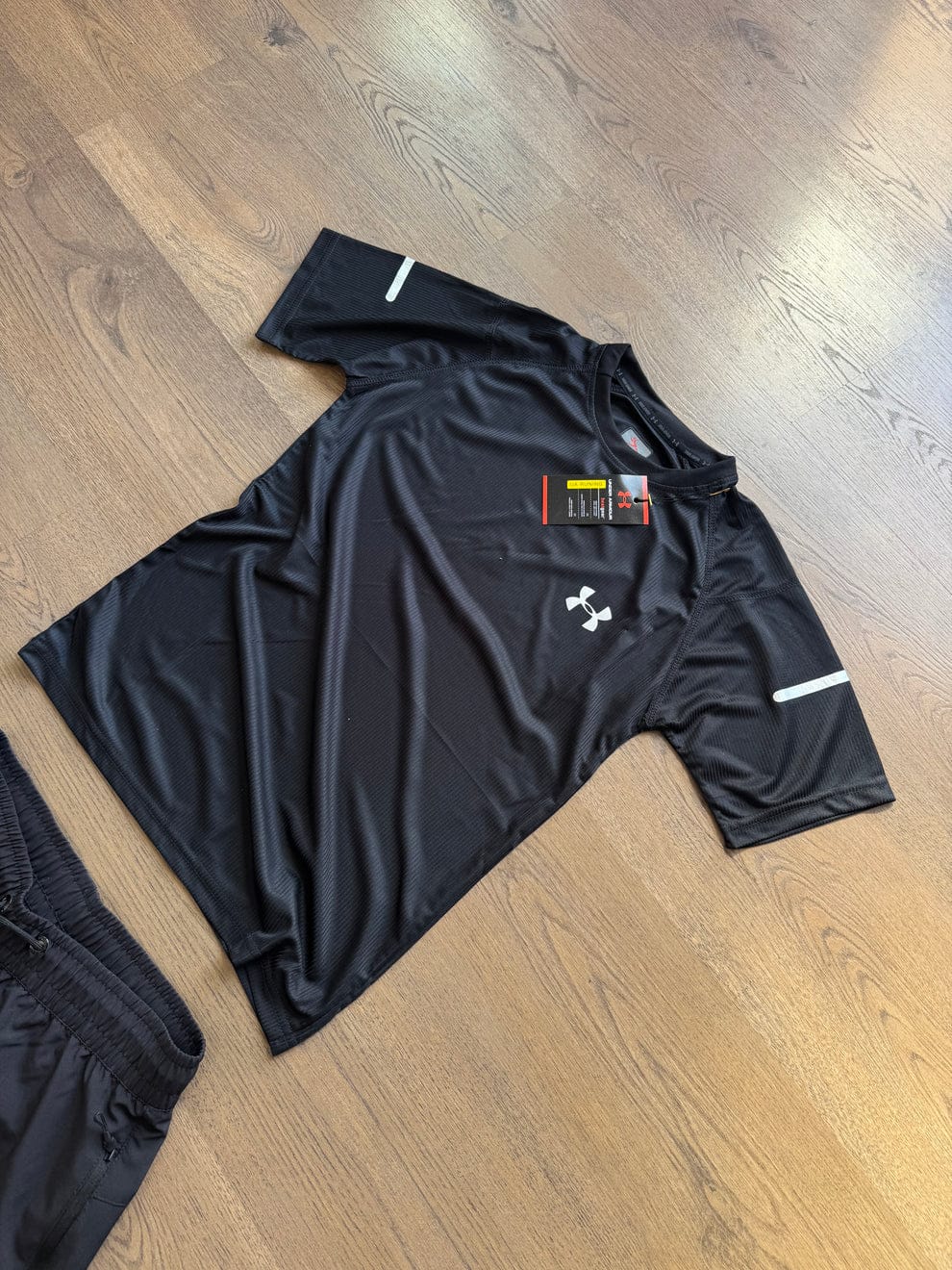 CONJUNTO CORTO - UNDER ARMOUR - M2025
