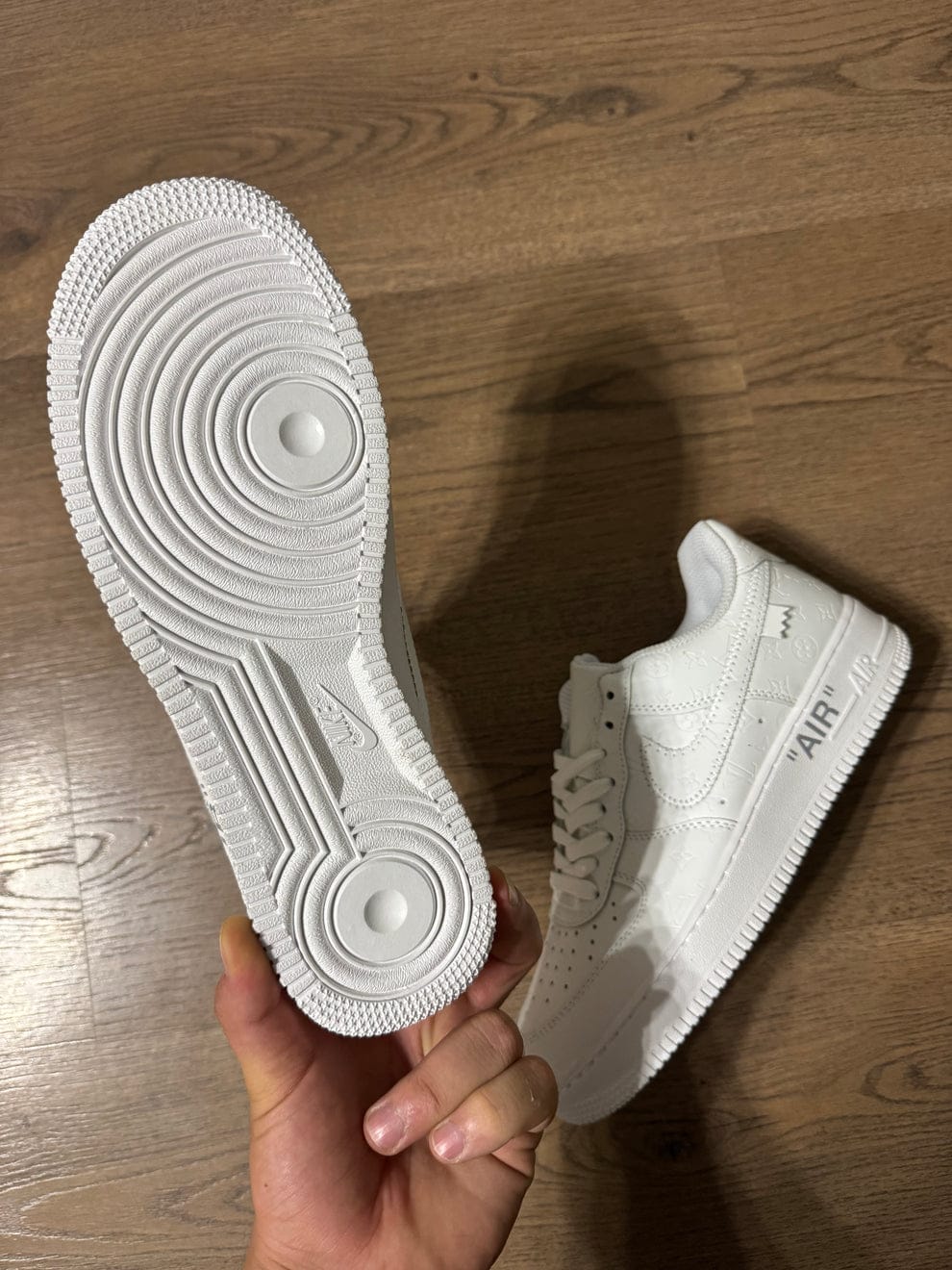 NIKE AIRFORCE 1 x LV - BLANCAS