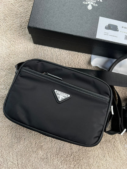 BOLSO HOMBRE - PRADA - M3